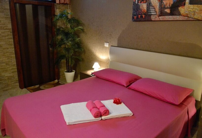 اتاق استاندارد چهار تخته, Affittacamere La Tavernetta