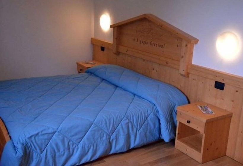 스탠다드 룸 더블 침대, Rifugio Albergo Graziani
