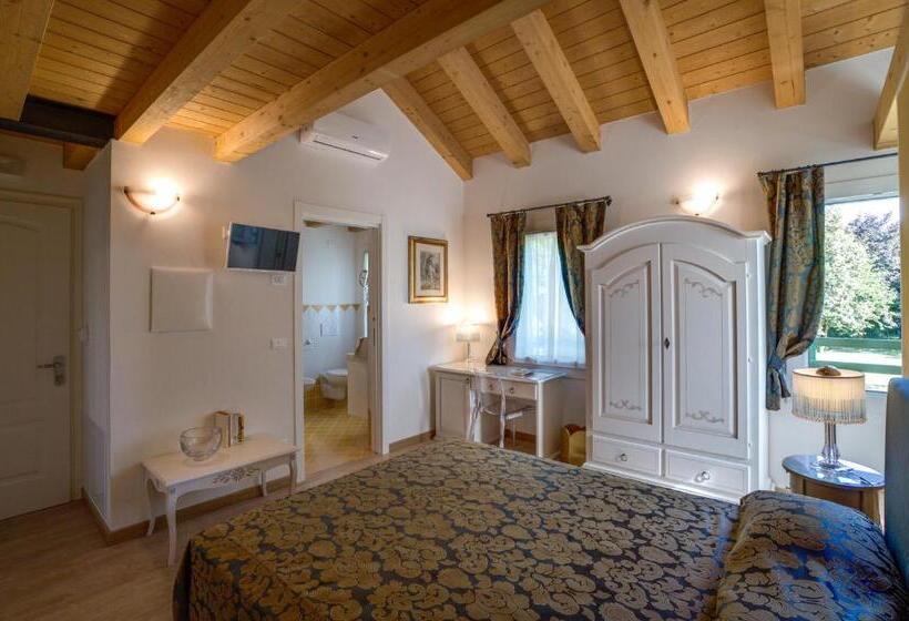 정원 전망 4인용 스탠다드 룸, Cadifiore B&b
