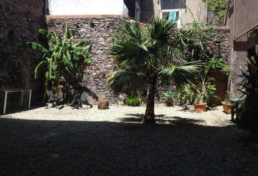 اتاق استاندارد سه نفره, Alcalà Living B&b