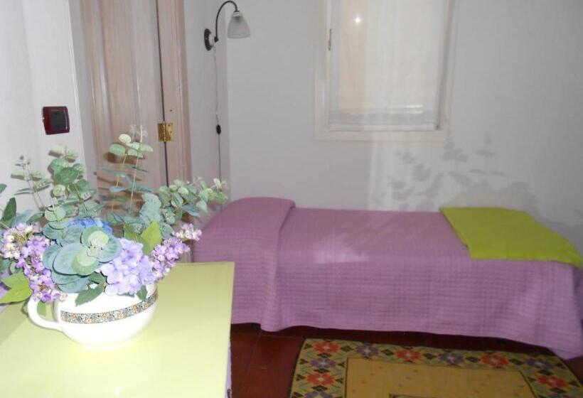 Номер Стандарт Индивидуальный, B&b Salighes