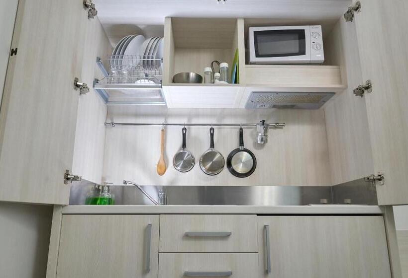 デラックスの４人部屋, Best Vasto
