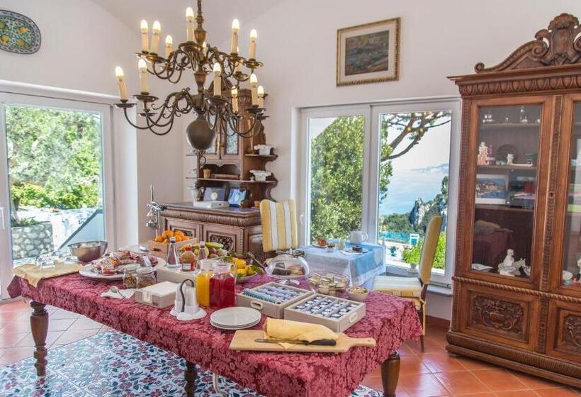 Номер Стандарт с Террасой, Suite Villa Carolina