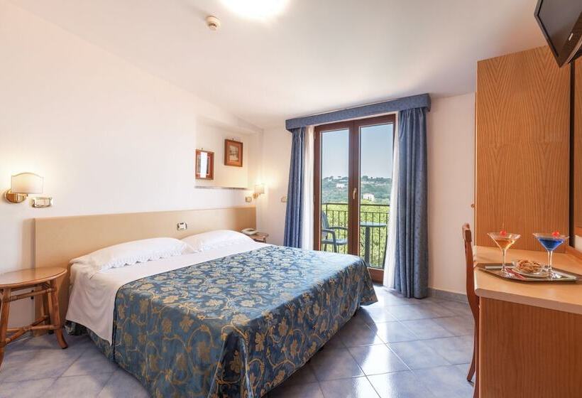 Quarto Estandar, La Pergoletta