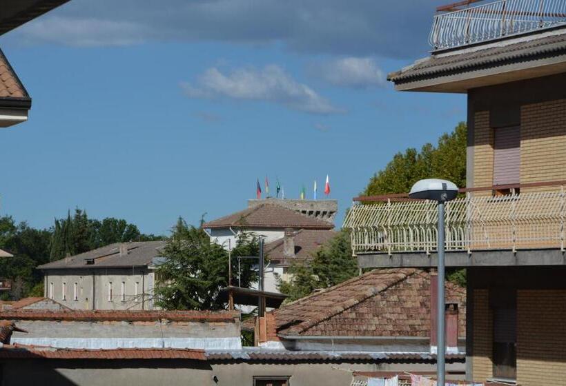 Апартаменты 2 Спальни с Террасой, B&b Aquino In Terrazza