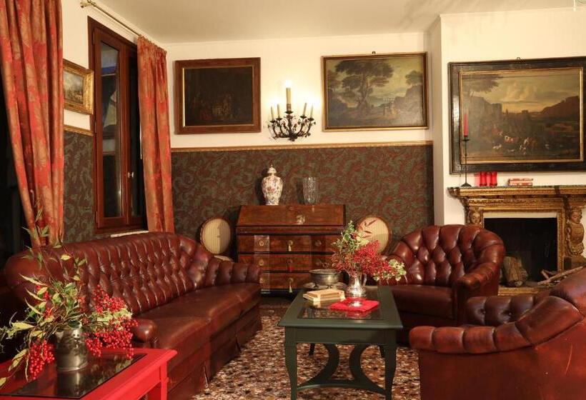 اتاق لوکس, Villa La Fenice Treviso