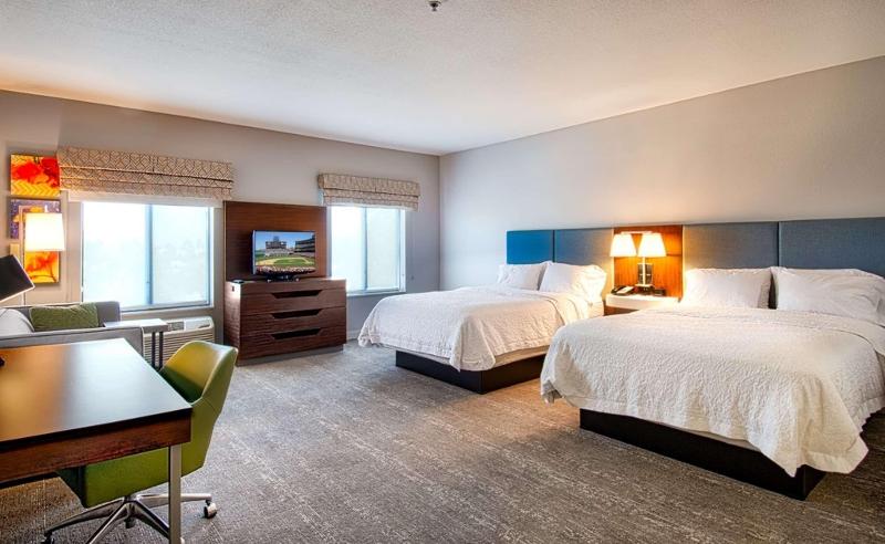 デラックススイート, Diamond Head Beach Resort