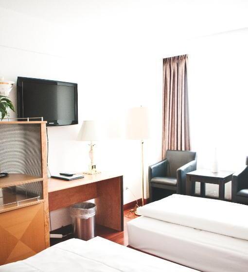 Номер Стандарт Трехместный, Rugs Hotel Düsseldorf