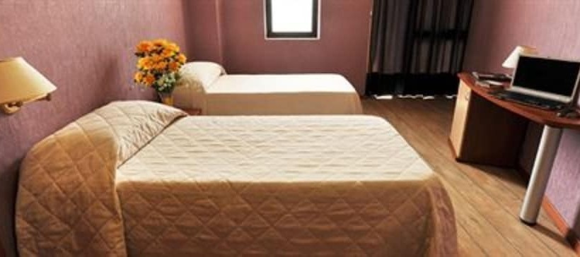 Quarto Estandar Individual, Centro Turistico Gardesano