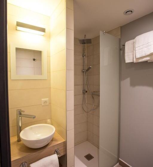 Quarto Triplo Estandar, Hôtel Le Blason