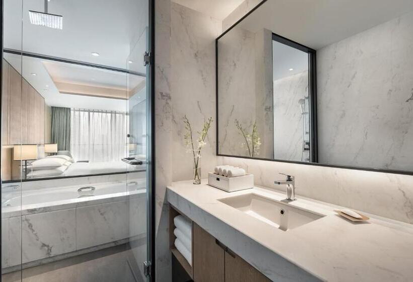 استودیوی استاندارد, Marriott Executive Apartments Chongqing