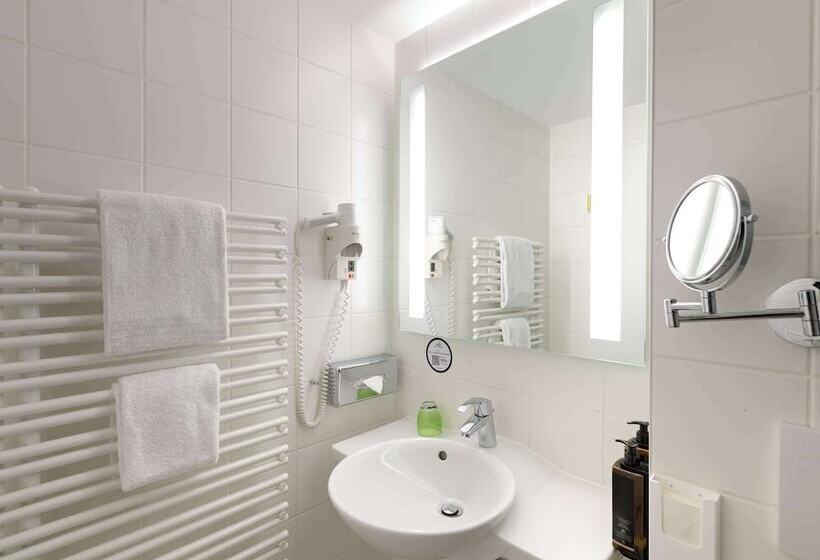 Номер Стандарт, Mercure Hotel München Altstadt