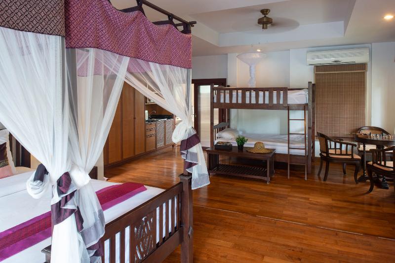 プールビュースイート, Royal Lanta Resort & Spa