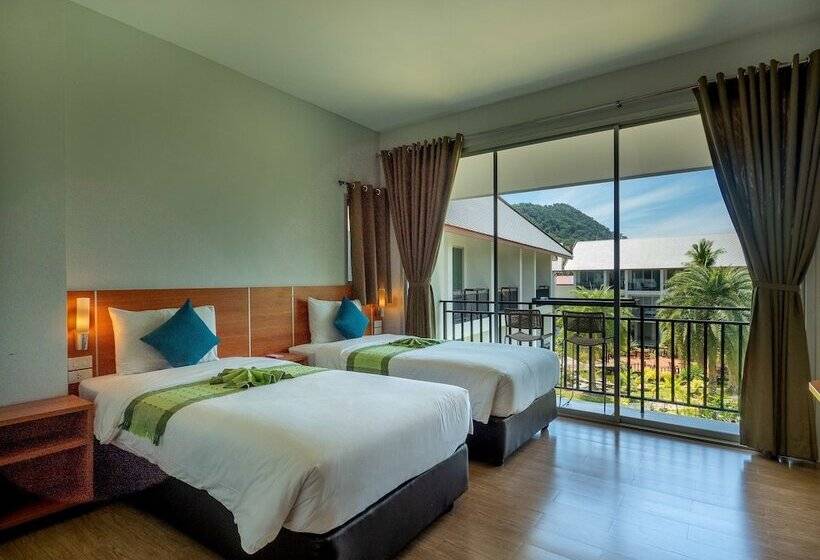 スーペリアールーム, Royal Lanta Resort & Spa