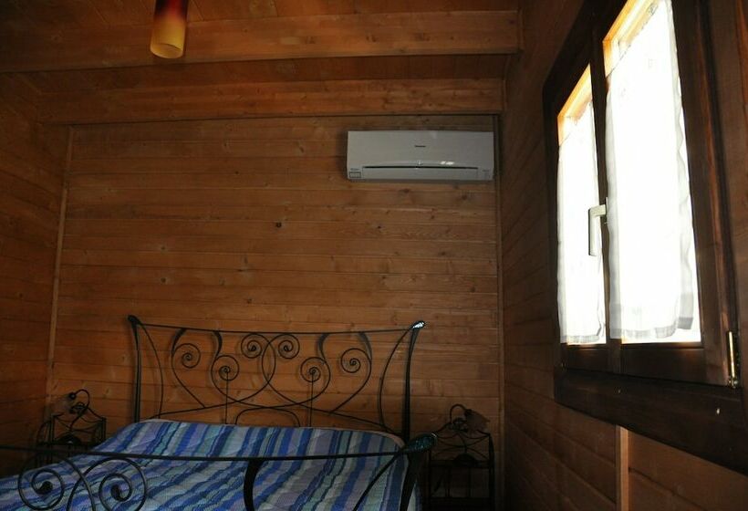 Четырехместный Номер Стандарт, B&b Le Poggere   Piscina E Panorama
