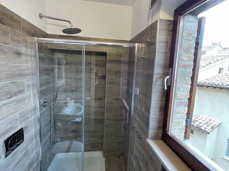 اتاق لوکس چهار تخته, B&b Albornoz