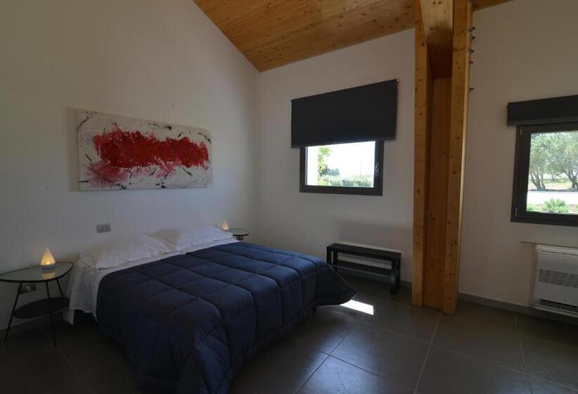 اتاق استاندارد چهار تخته, Masseria La Meridiana