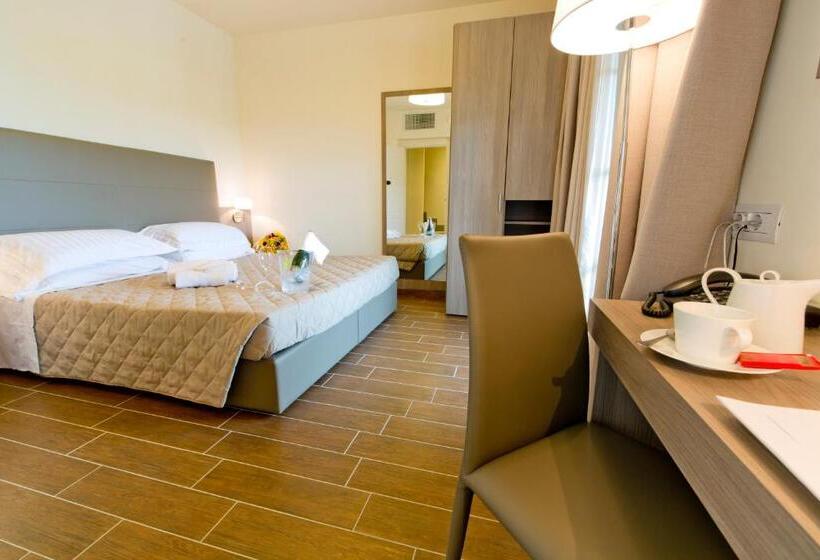 Номер Стандарт, Villa Carolina Resort