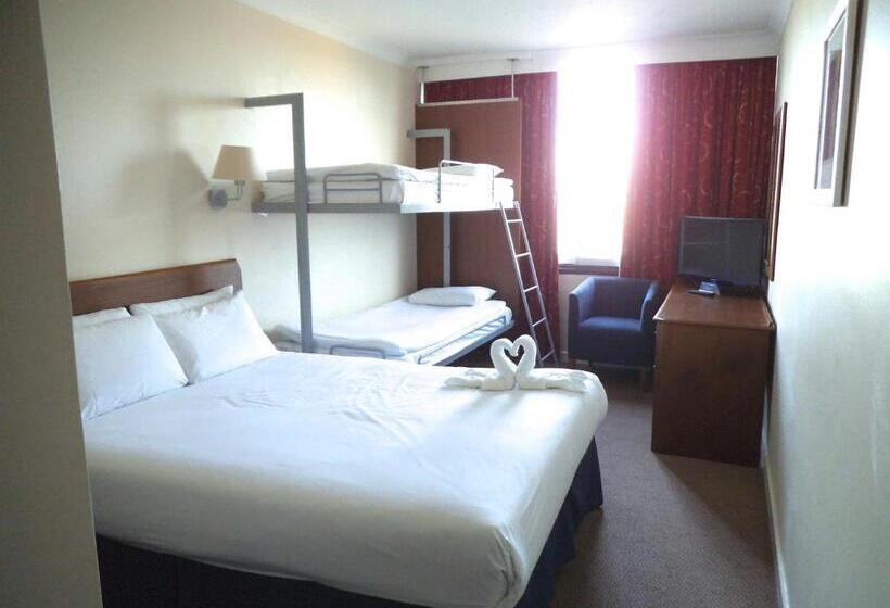 Семейный Номер, Airport Inn Gatwick