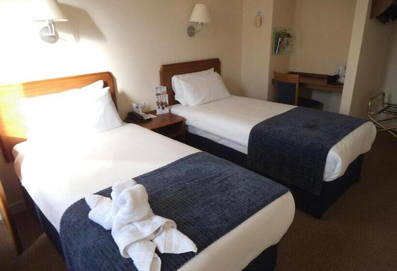 Номер Стандарт, Airport Inn Gatwick