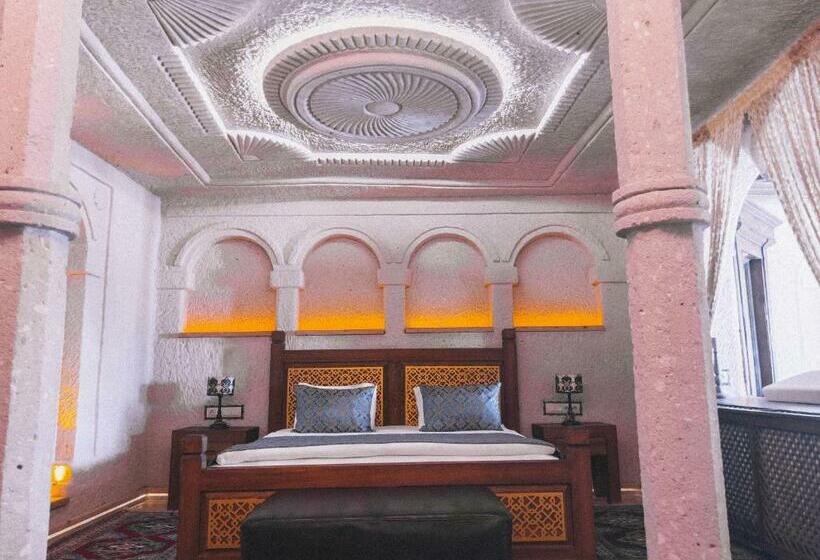 Номер Стандарт, Local Cave House