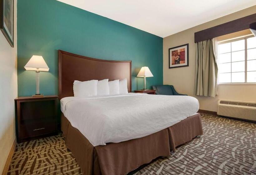 Номер Economy, Surestay Plus Hotel By Best Western Topeka