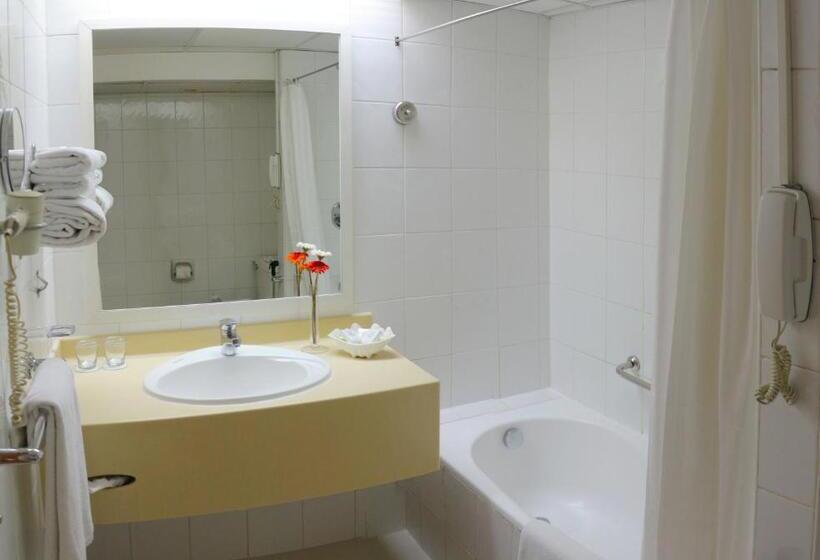 스탠다드 도시전망 룸, Lou Lou A Beach Resort Sharjah