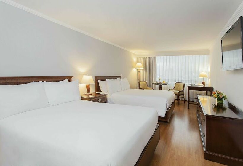 스위트, Radisson Bogota Metrotel
