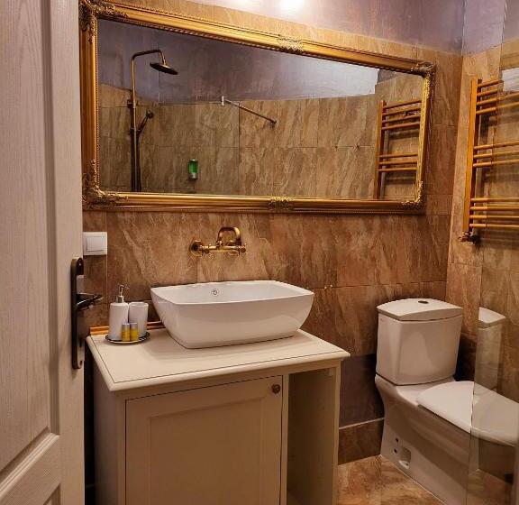اتاق استاندارد, Nf Palace Old City Bucharest