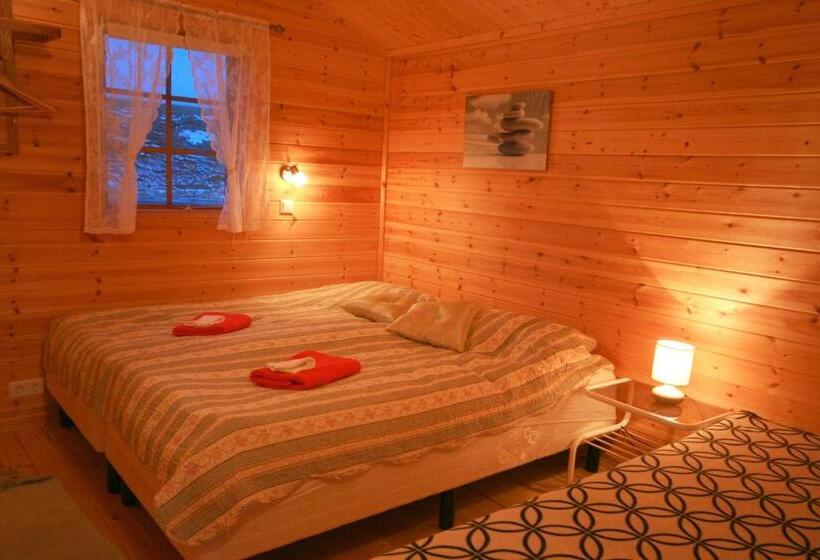 اتاق استاندارد با وان آب گرم, Sireksstadir Farm Holiday