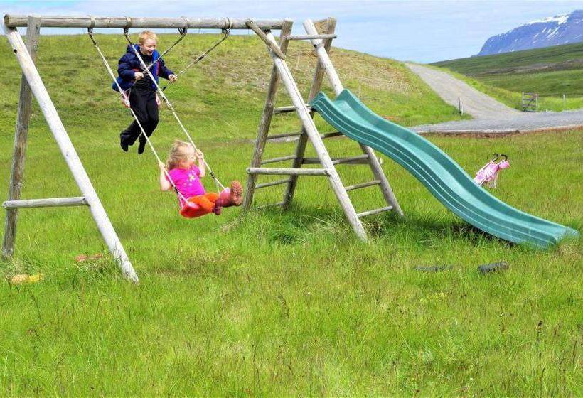 اتاق استاندارد سه تخته با سرویس بهداشتی مشترک, Sireksstadir Farm Holiday