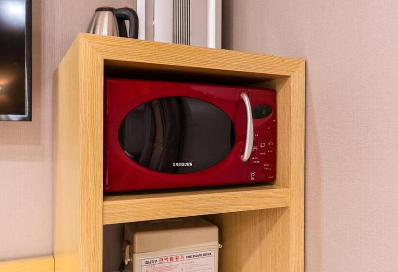Номер Superior, Symphony
