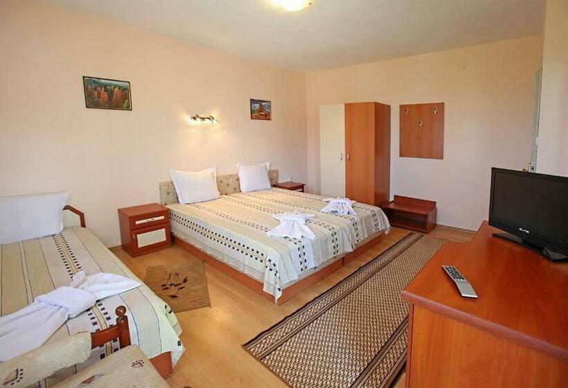 Номер Стандарт, Ravda Bay Guest House