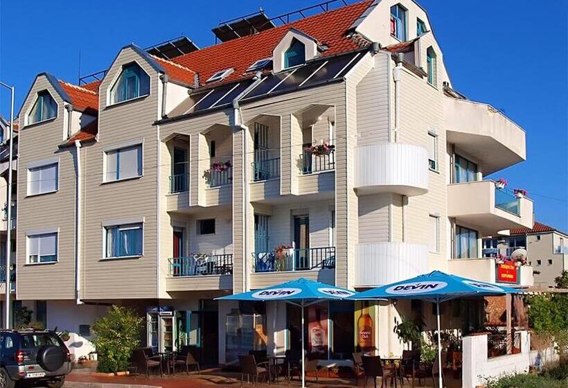 Апартаменты 3 Спальни, Ravda Bay Guest House