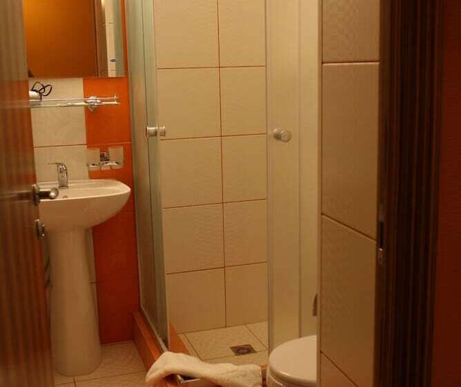 Семейный Номер, Vnukovo Hotel Moscow