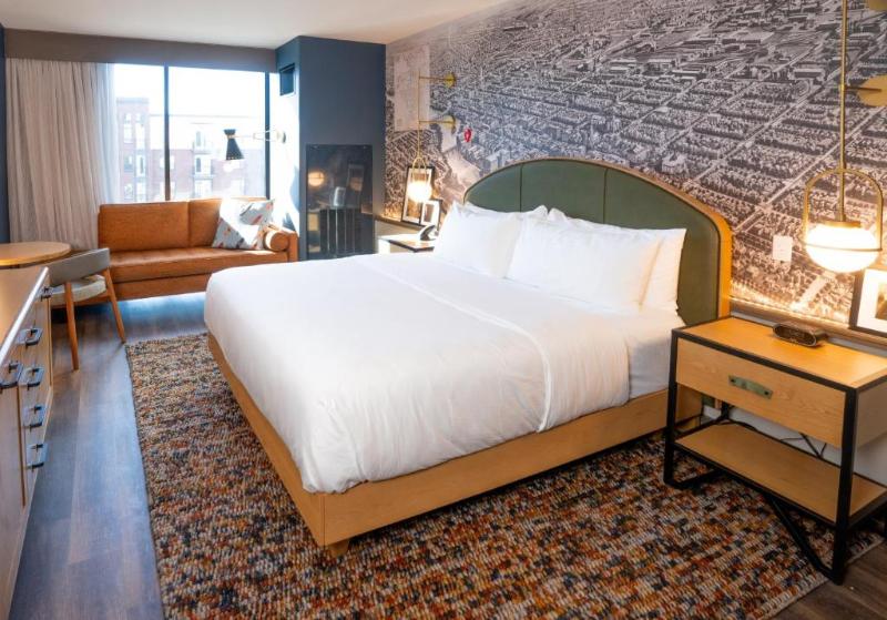 Quarto Estandar Cama King, Indigo   Columbus At Riverfront Place, An Ihg