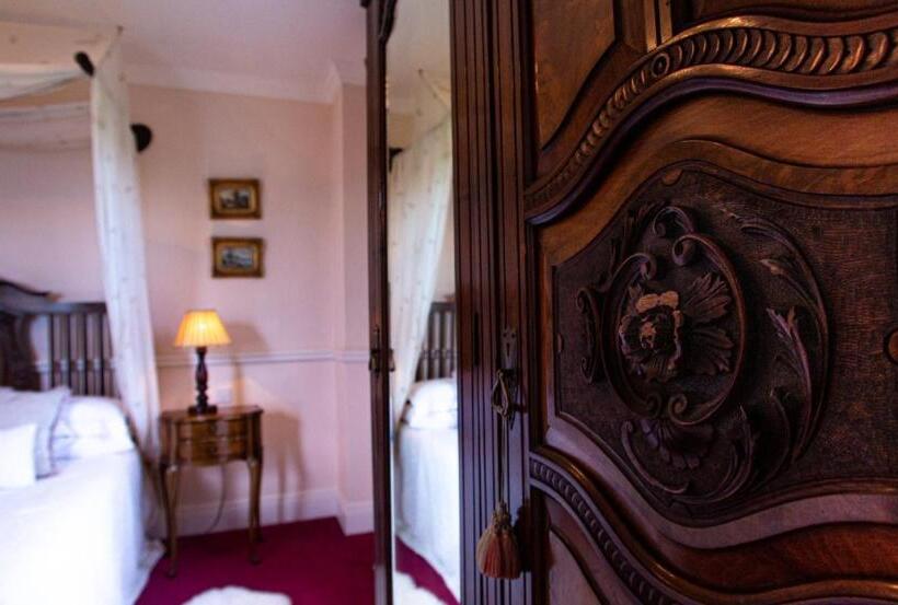 Полулюкс Вид на Сад, Kilcooly S Country House