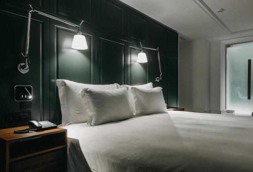 Люкс Вид на Сад, The Bold Type Hotel, A Member Of Design Hotels