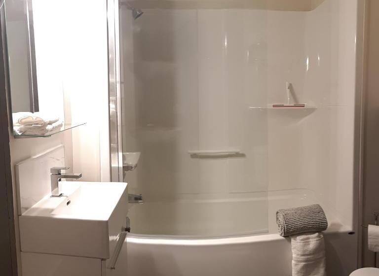 Номер Стандарт, Oberge Inn Val David