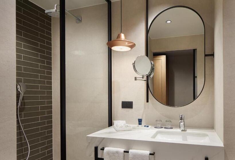 اتاق پرمیوم, Four Points By Sheraton Prishtina City