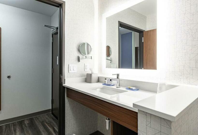 Номер Стандарт, Holiday Inn Express & Suites   Moundsville, An Ihg
