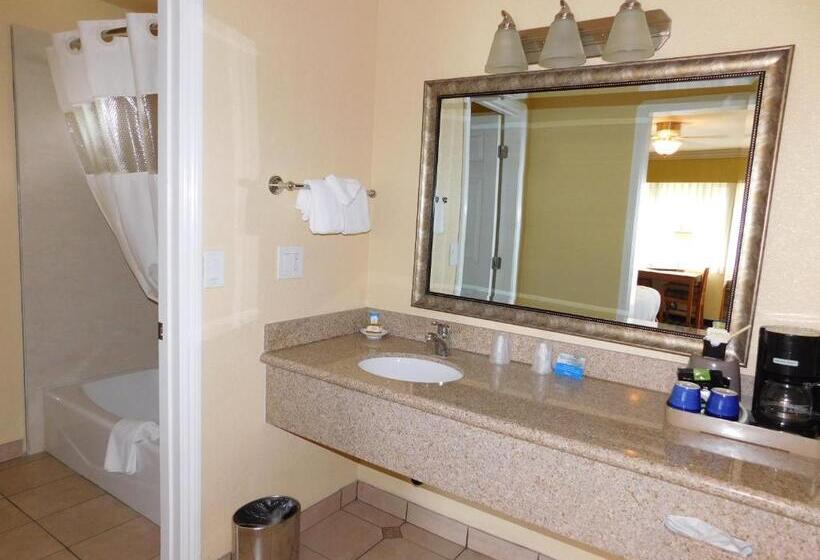 Quarto Estandar Cama King, Deer Haven Inn
