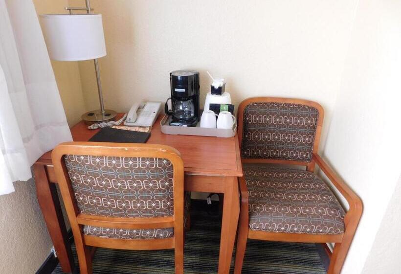 Quarto Estandar 2 Camas Casal, Deer Haven Inn