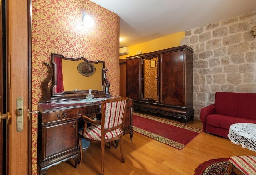 스위트, Heritage Hotel Pasike