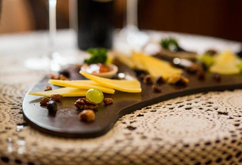 스위트, Heritage Hotel Pasike