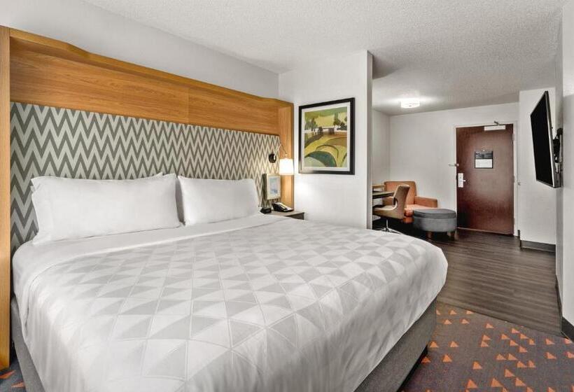 חדר סטנדרט עם מיטת קינג, Holiday Inn & Suites Bothell An Ihg