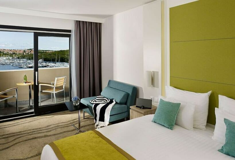 带观景的高级间, Park Plaza Histria Pula