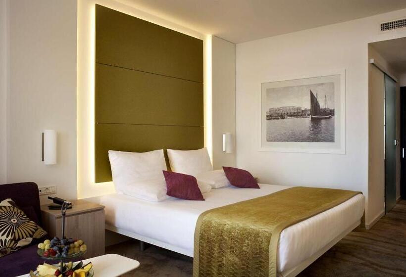 高级海景房, Park Plaza Histria Pula
