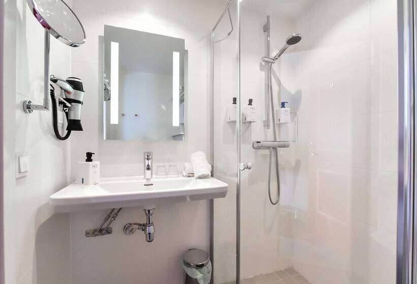 اتاق استاندارد, Scandic Star Lund