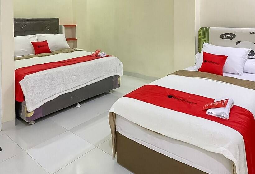 Семейный Номер, Reddoorz Syariah Near Pkor Lampung
